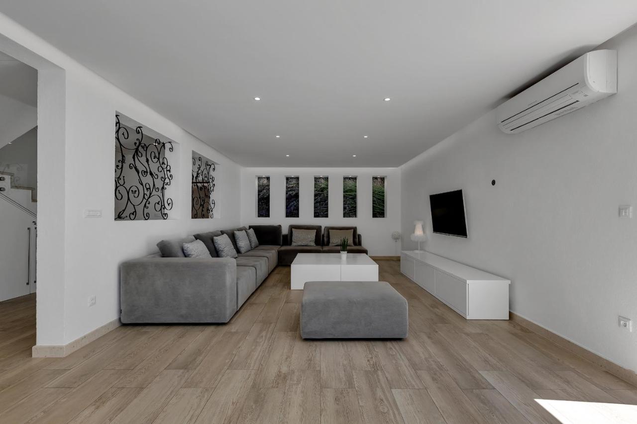 Villa Prestige Baška Voda Exterior foto